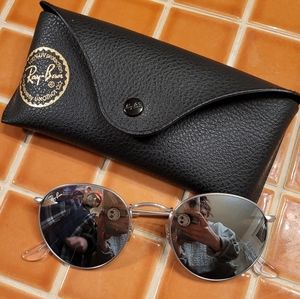 Unisex Ray-Ban Sunglasses - Round Flash